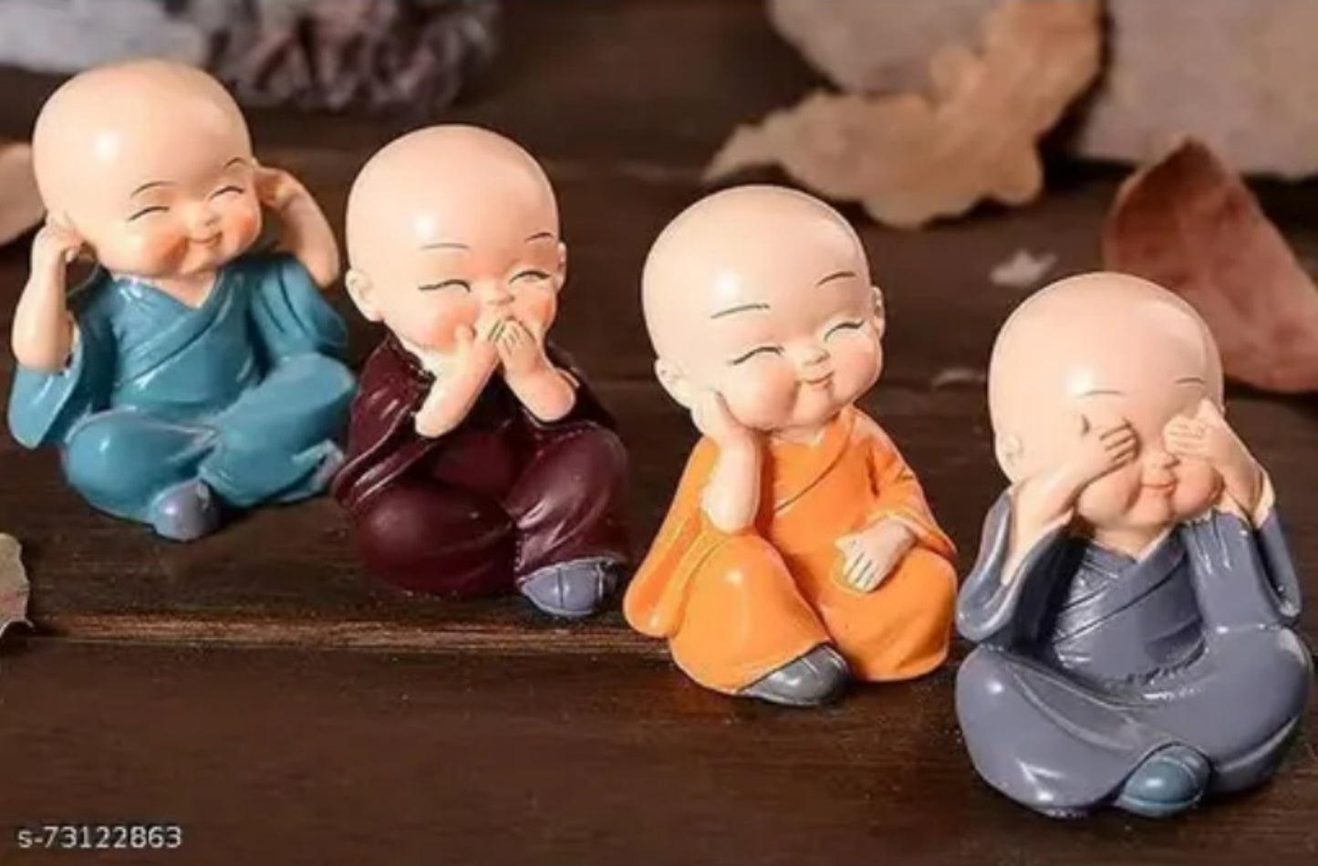The small sets of four babys monk's this is multicolour Baby 's monk's